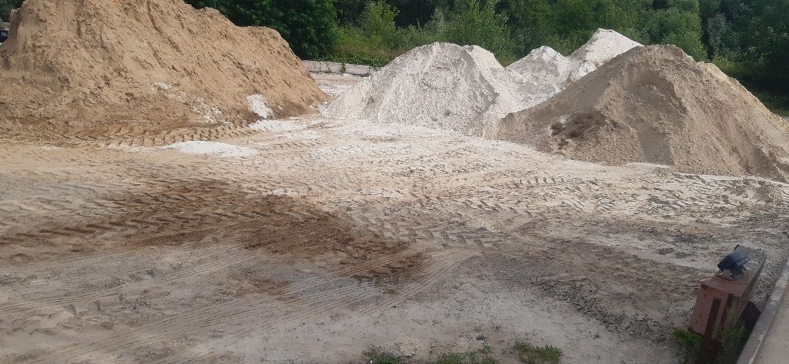 Пісок Щебінь відсів цемент торф чорнозем  жолобок люк суміш для бетону