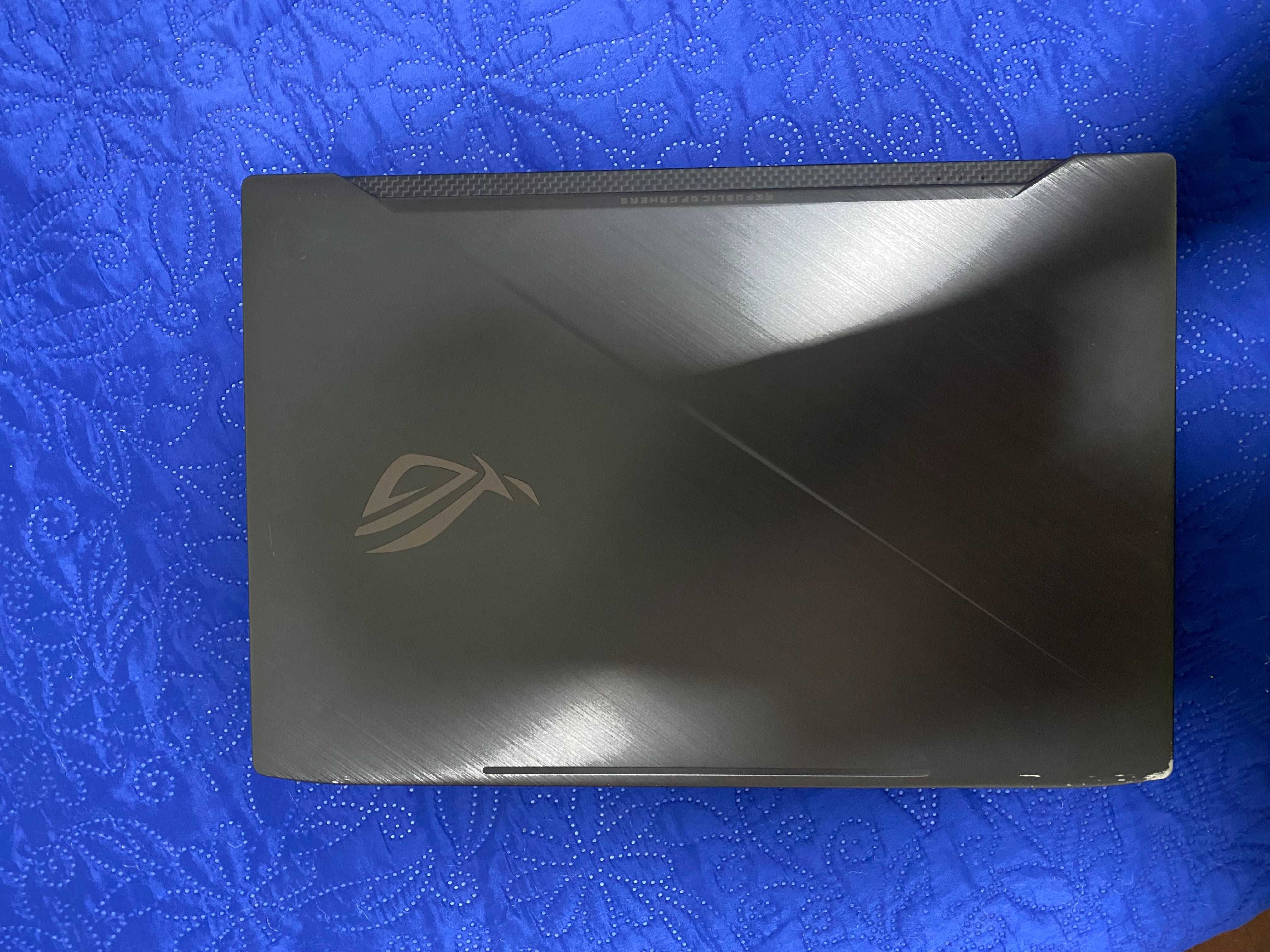 Portátil ASUS ROG GL703GE + Monitor ASUS VH226H Full HD