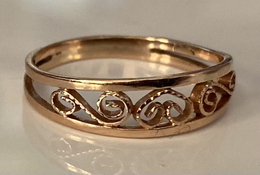 Piękny,stary ,złoty pierścionek, pr.585,  r.14