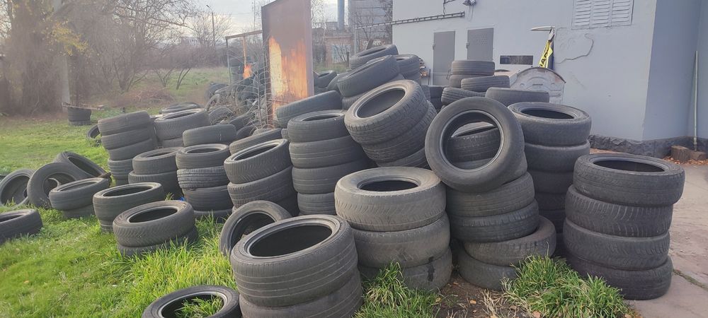 Віддам шини безкоштовно для утилізації