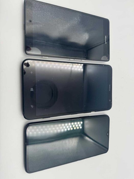 Zestaw 3 smartfonów