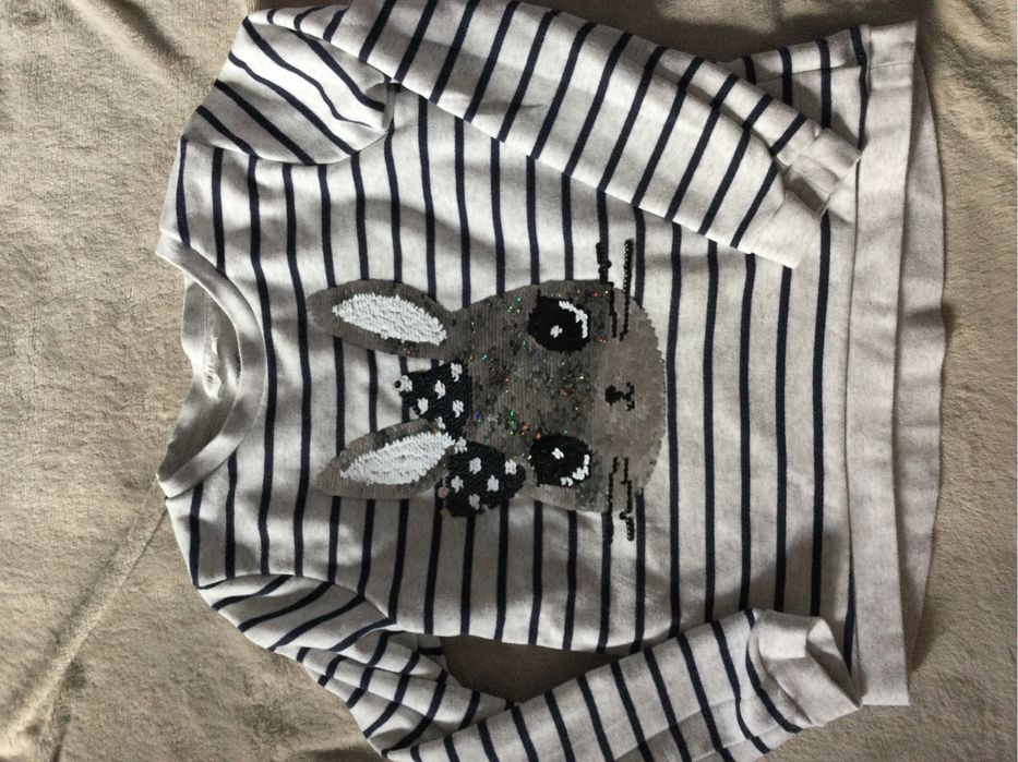 Bluza z cekinowym króliczkiem dla dziewczynki roz. 134/140