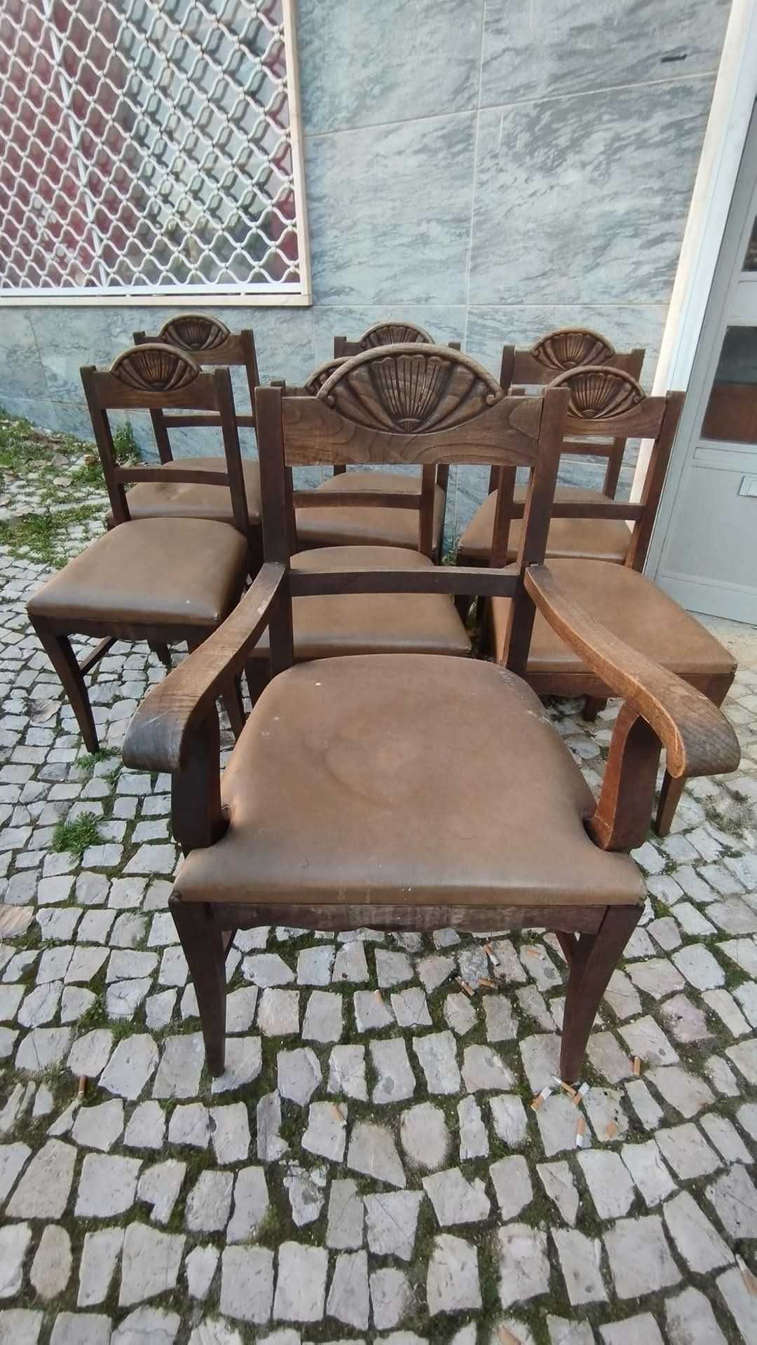 Cadeiras  antigas rústicas restauradas