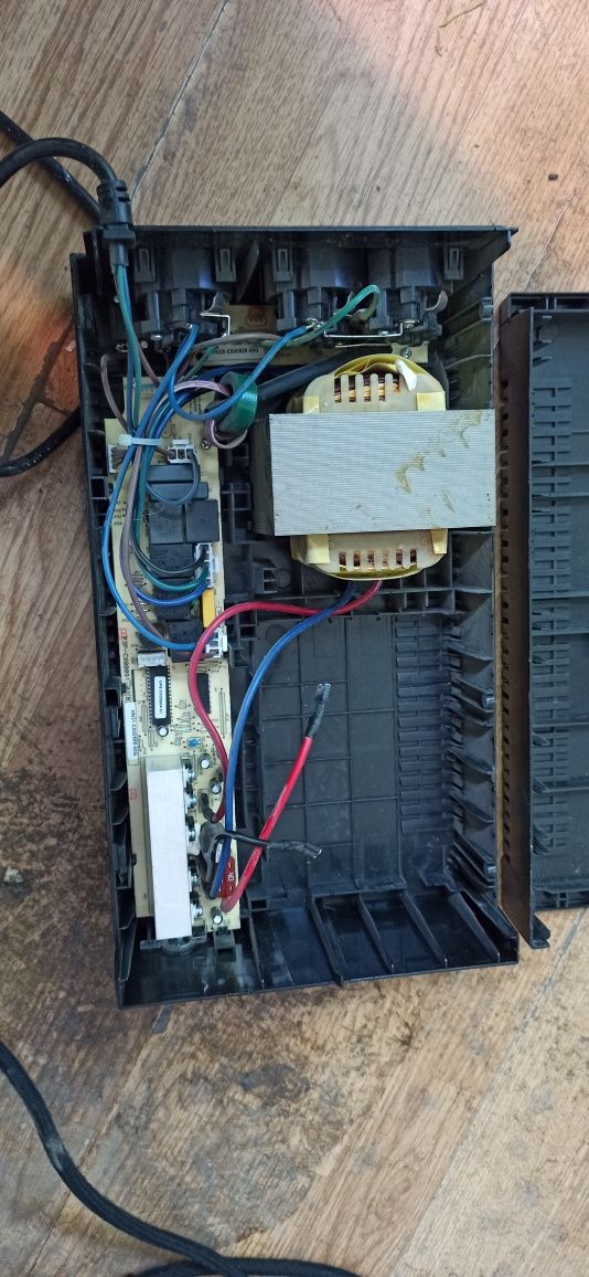 ДБЖ Cyberpower 1050va / 630w 24 інверторv. Ups упс безперебійник