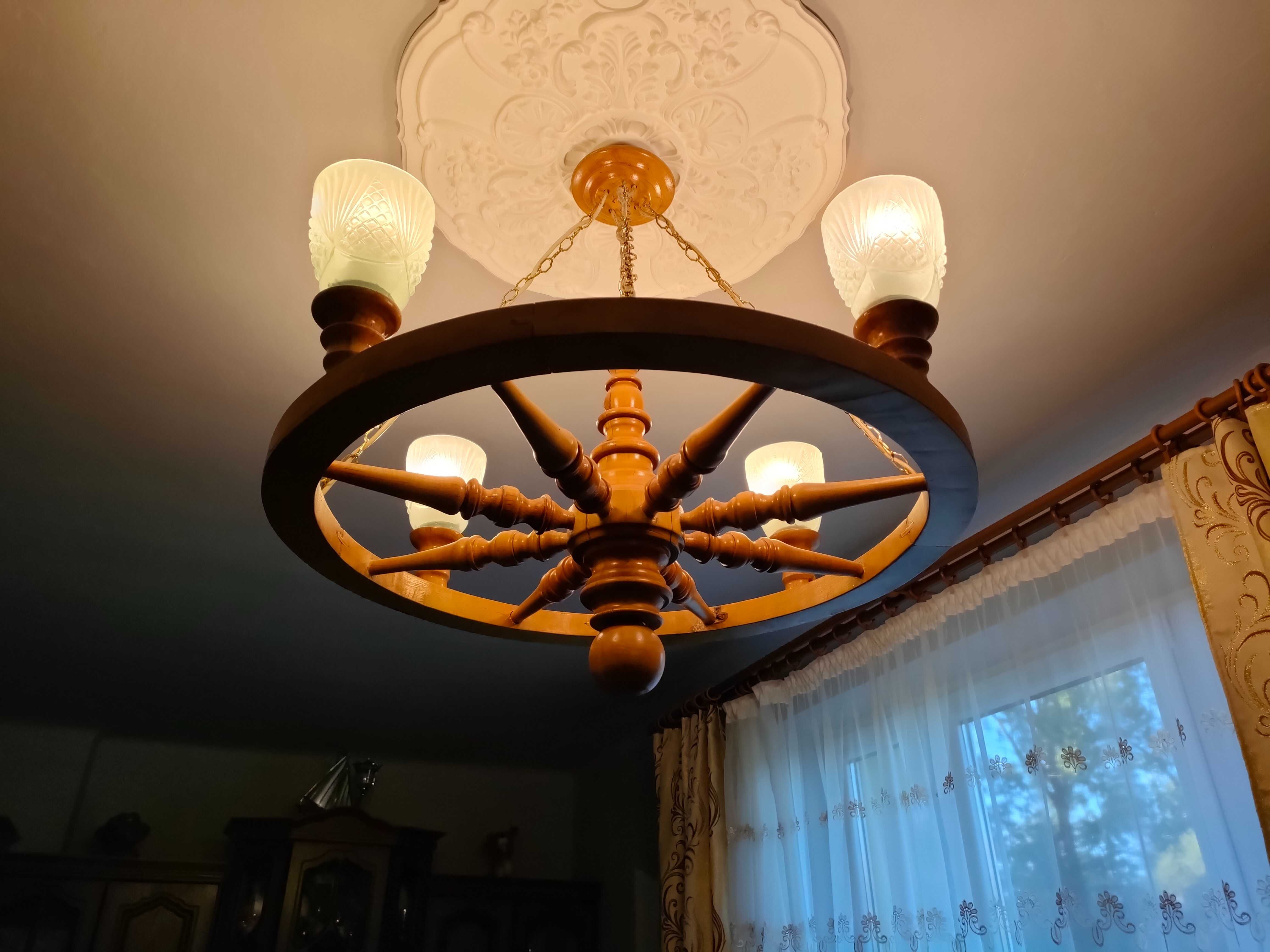 Lampa wisząca - Żyrandol drewniany na 4 klosze