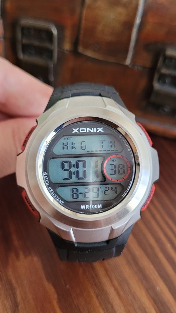 Zegarek Xonix wodoszczelny