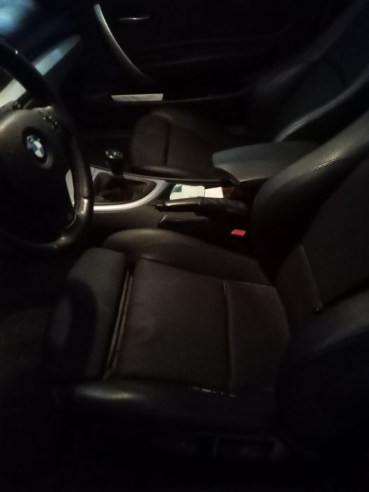 BMW 120d com batida de motor