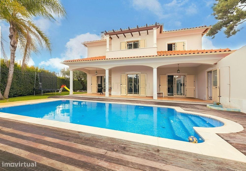 Moradia na Aroeira – Conforto, Elegância e Lazer