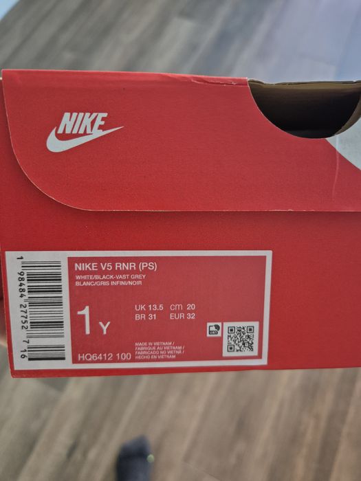 Кросівки Nike V5 RNR | кроссовки Nike V5 RNR