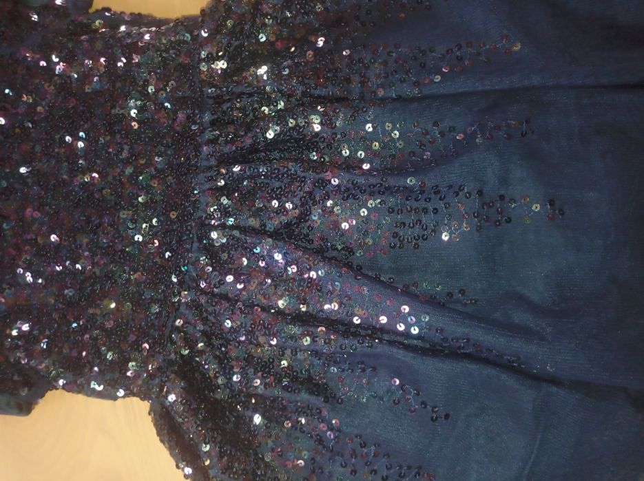 Нарядне плаття на 5-7 років