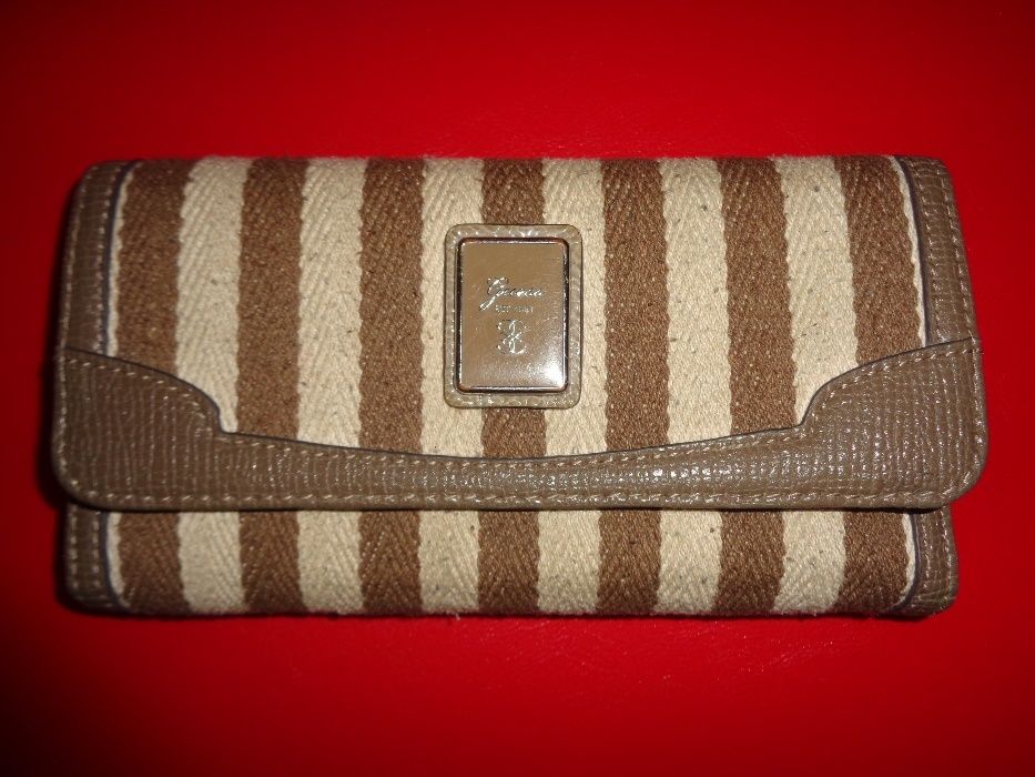 GUESS pojemny oryginalny brązowy beżowy portfel OKAZJA jak nowy