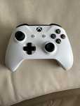 Pad Xbox One Controller (model 1708)