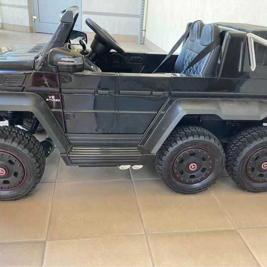 Pojazd Na Akumulator Mercedes 6x6W Panel do 130Kg