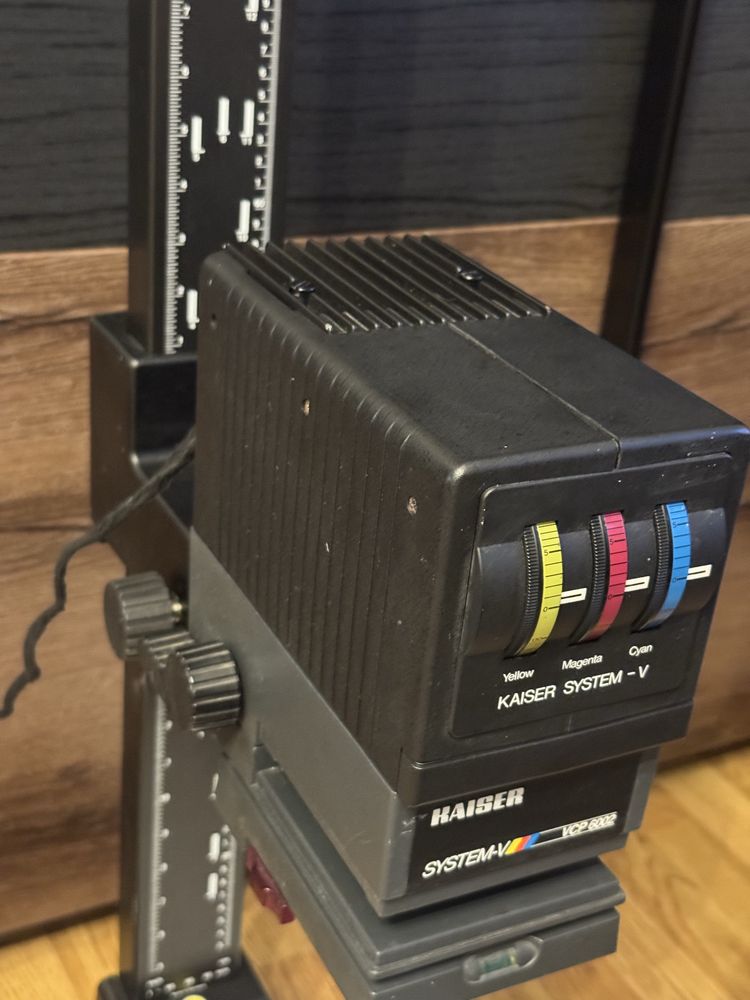 Powiększalnik Kaiser Systen V VCP6002 BW kolor 6x6  35mm z obiektywem