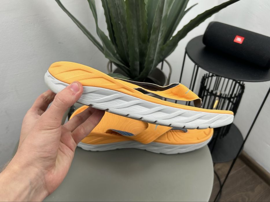 Оригінал! Тапочки шльопки Hoka Ora Recovery 44 розмір М05982