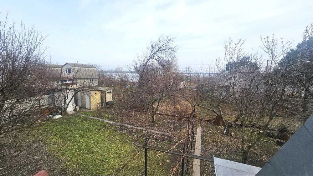 Власник! Продам дачу з цегляним будинком на березі Дніпра. Відрадне