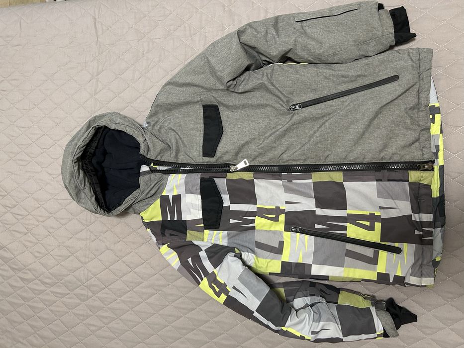 Зимова куртка Cool Club.