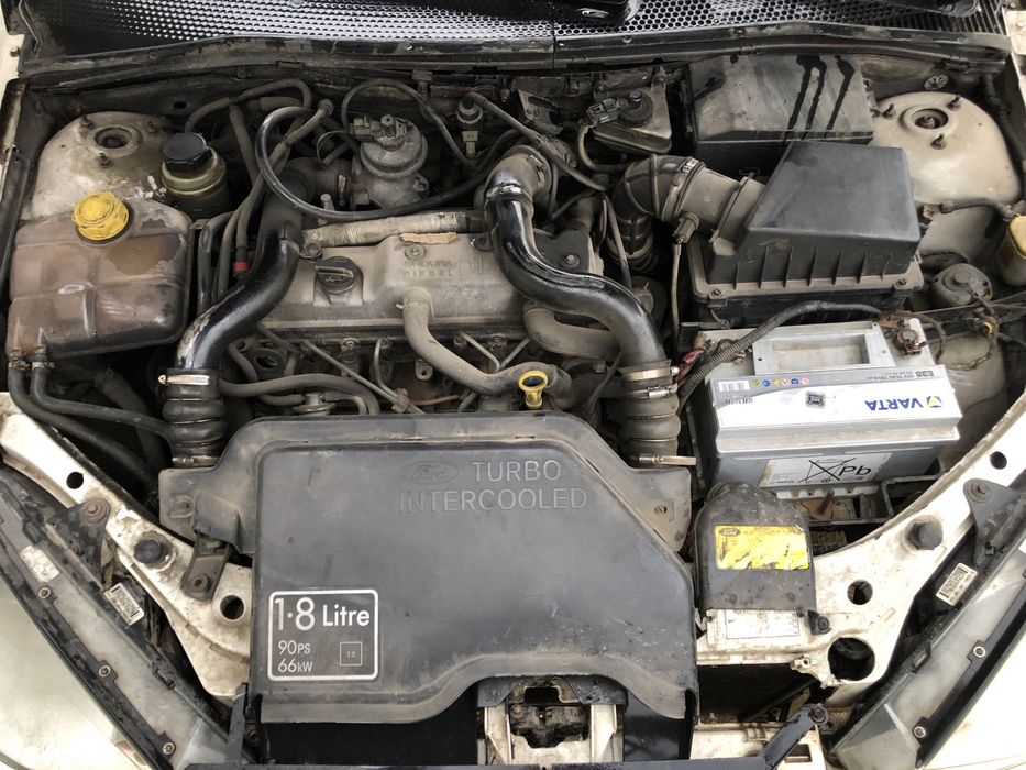 Разборка Форд Фокус 1 1.8D двигатель стойки салон дверь тнвд стекло