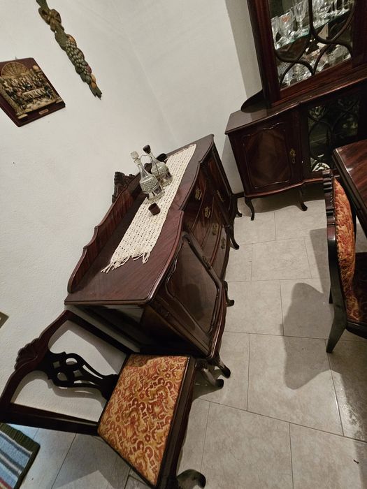 Móbilia Sala Clássica Madeira Maciça