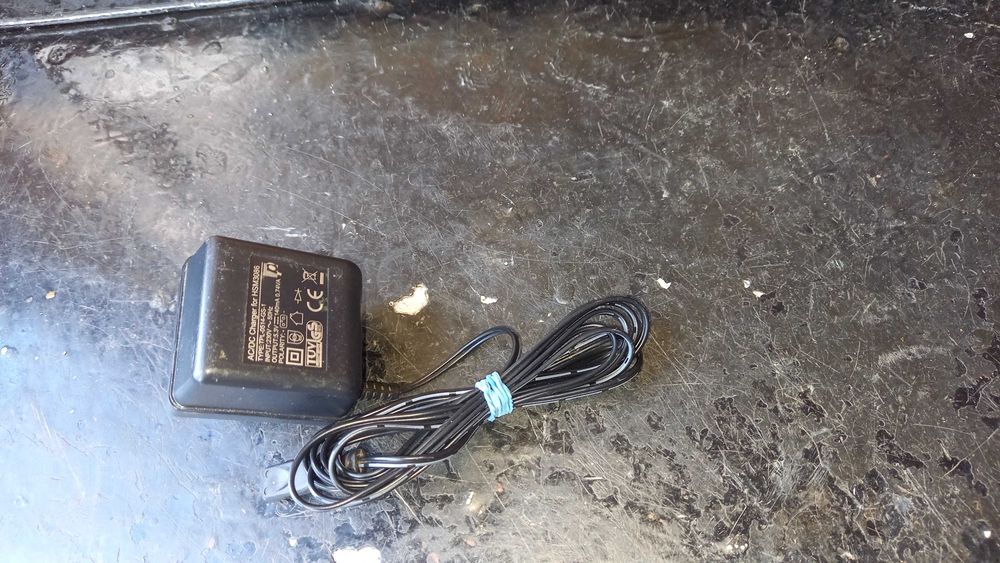 TPL-0514-GS1 AC/DC адаптер 5.3V 140mA/0.74VA