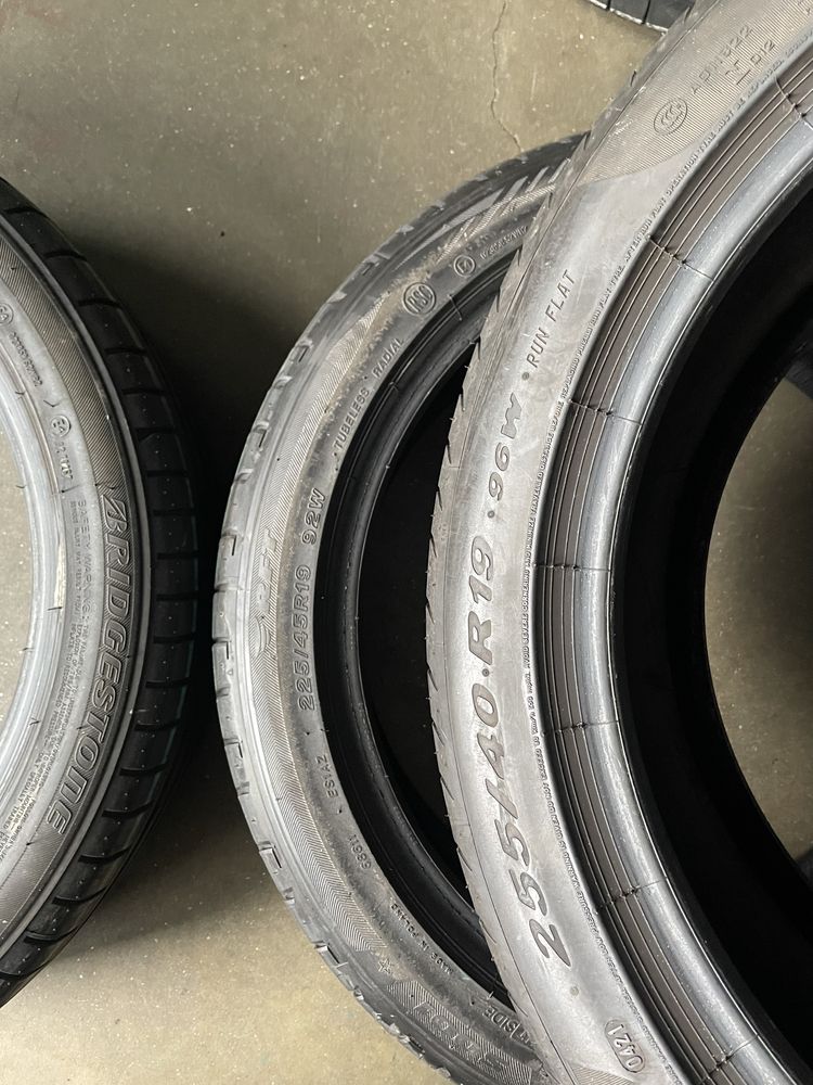 Pneus RFT 225/45/19 + 255/40/19 Bridgestone + Pirelli impecaveis