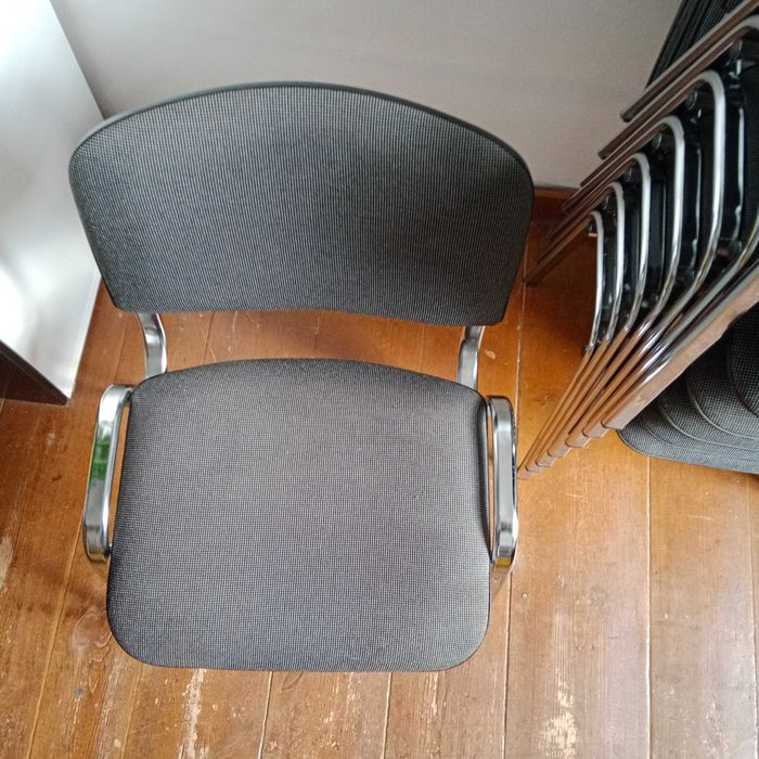 Krzesła biurowe konferencyjne Nowy Styl 21 sztuk