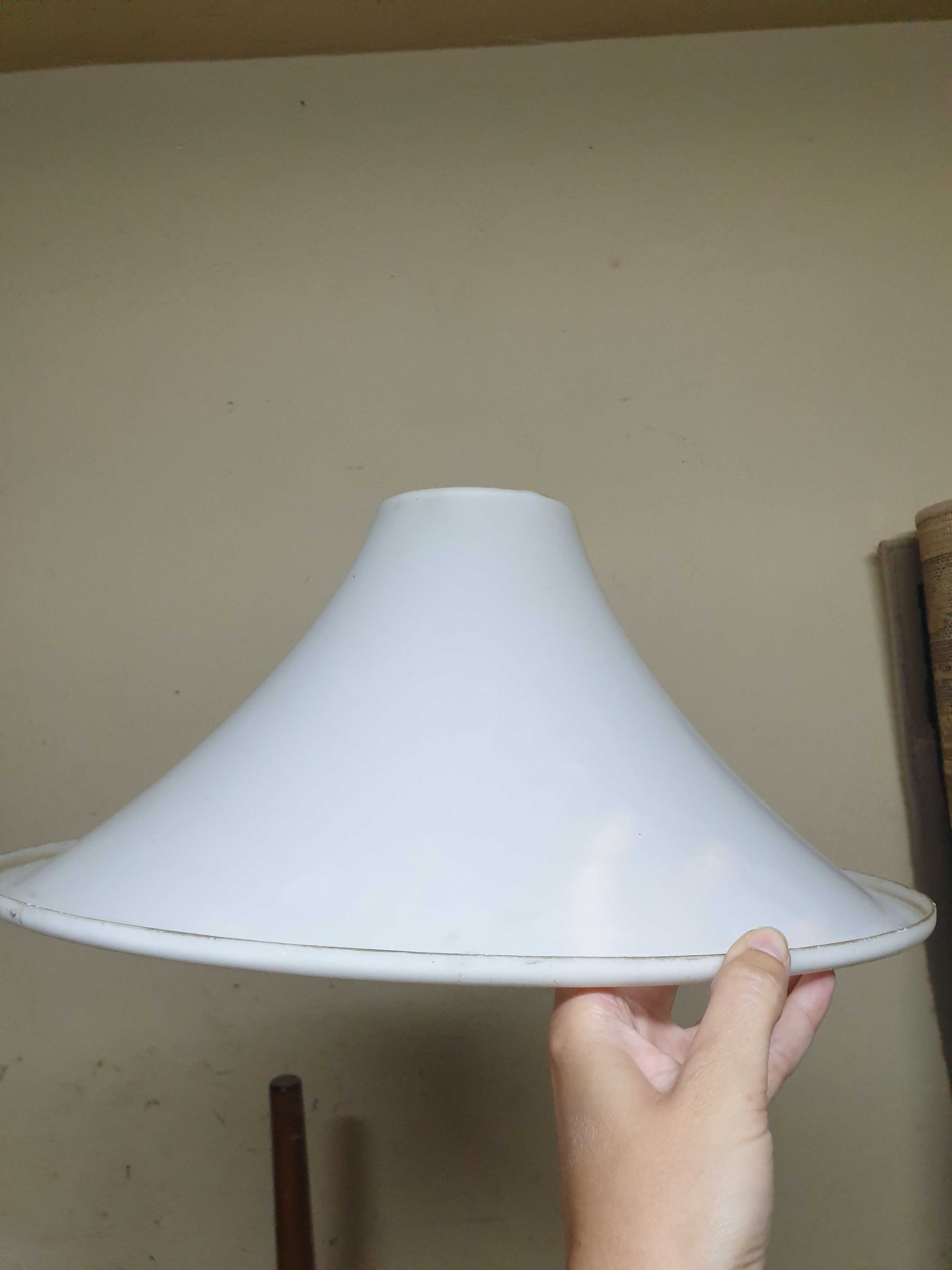 Bialy plastikowy klosz do lampy klosz lampa abażur