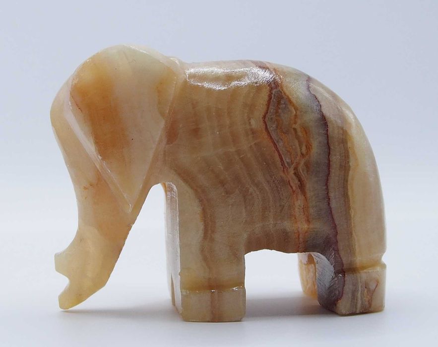 Onyx - odmiany chalcedonu - figurka słonia (Kapadocja)