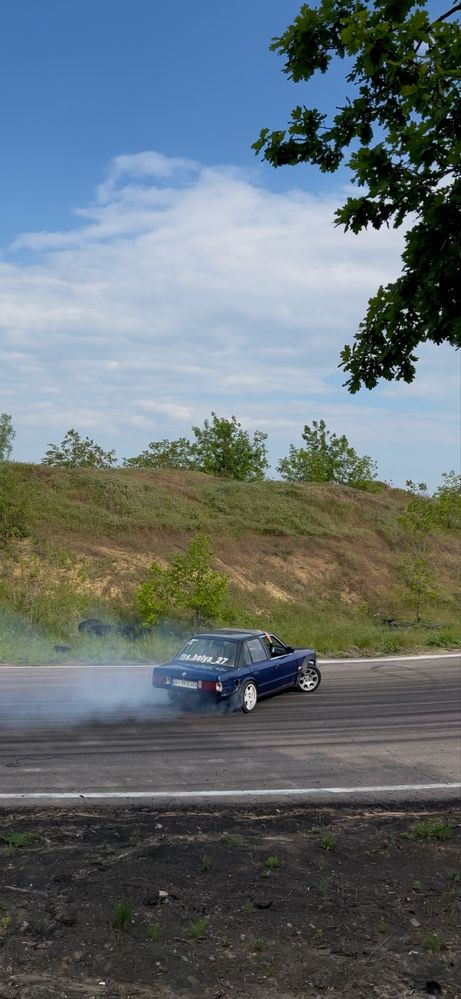 Продам BMW E30 на моторе М30Б35 для дрифта