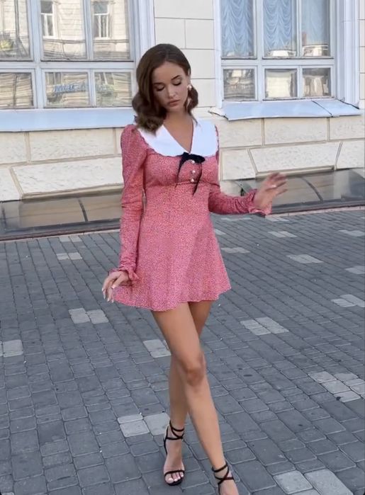 Платье от бренда Albon