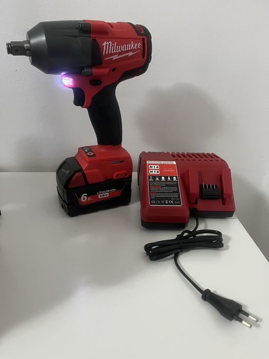Klucz udarowy milwaukee  , bateria 6.0Ah ladowarka