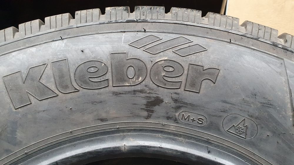 215/75 R16C  4шт Kleber (Клебер) Авторезина, шини.