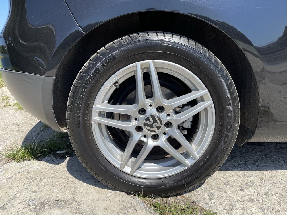 Продам VW Golf 5 1.6MPI 2005р