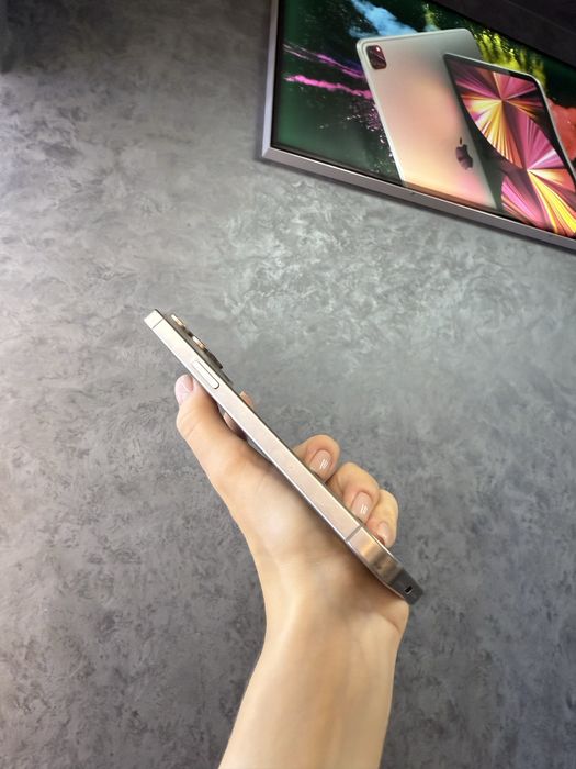 Б/у IPHONE 15Pro Max 512 Natural Titanium Neverlock Костюшка,5 igrand