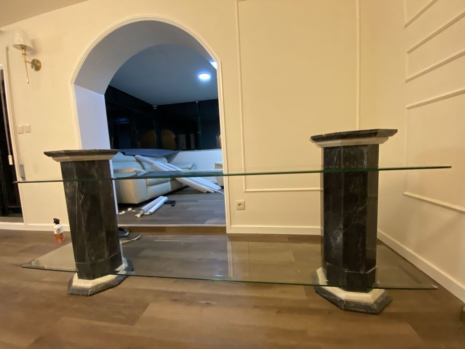 Móvel de sala em mármore