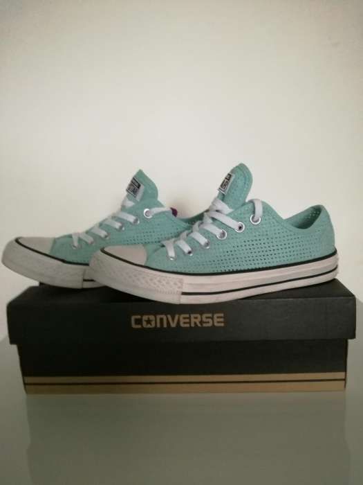 Converse roz.39(24.5cm.)