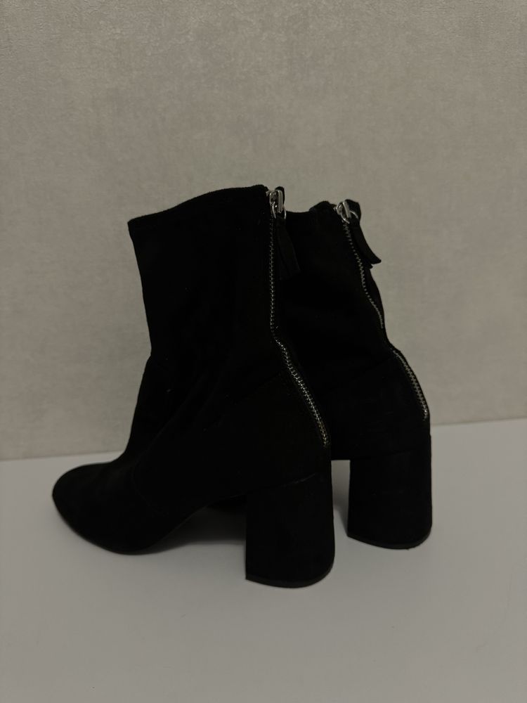 Ботильйони Zara на каблуках