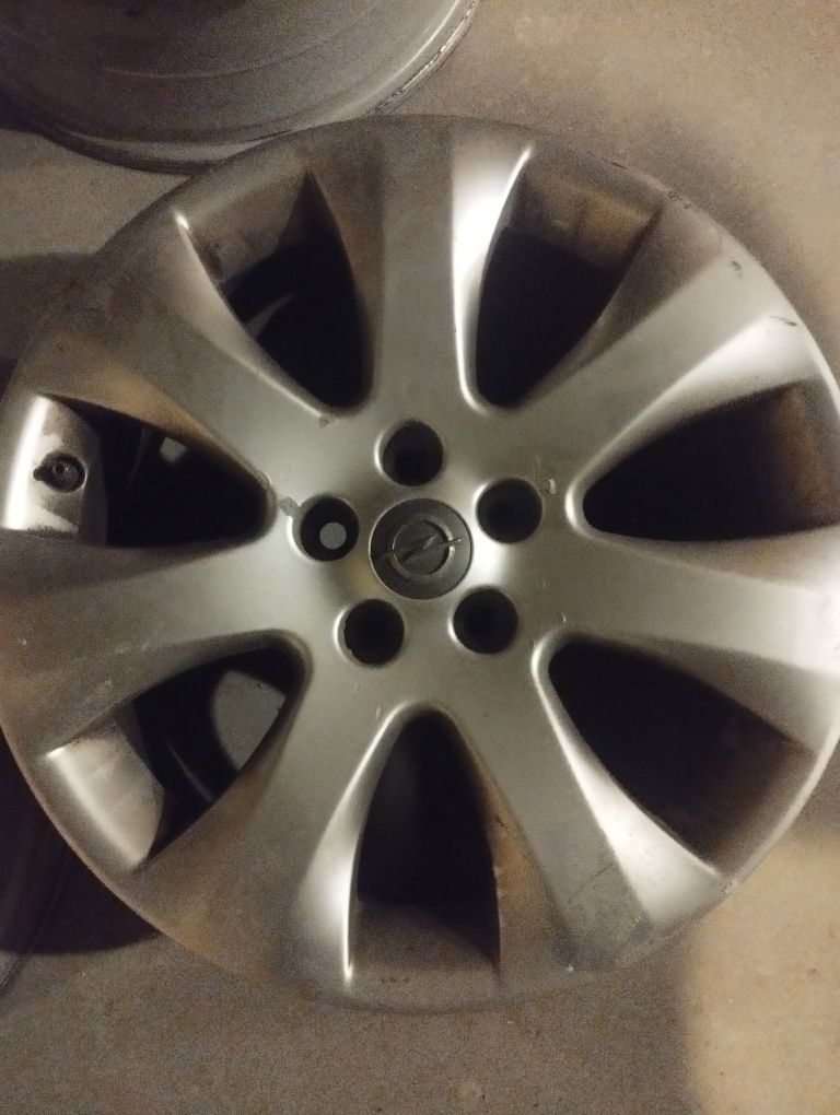 Ładne alufelgi r17 5x105 komplet
