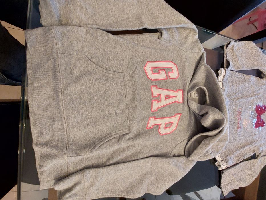 Anúncio VII: Roupa variada Menina T7/8