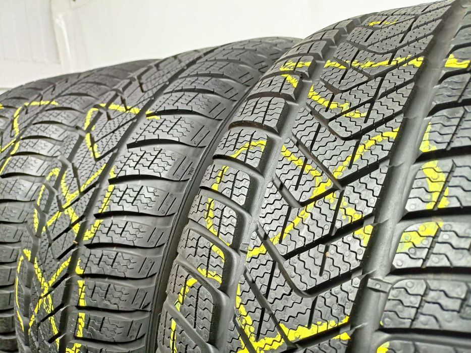 Pirelli SottoZero 3 RSC 245/40/19 2019r. 98H Nowe Demo (881)