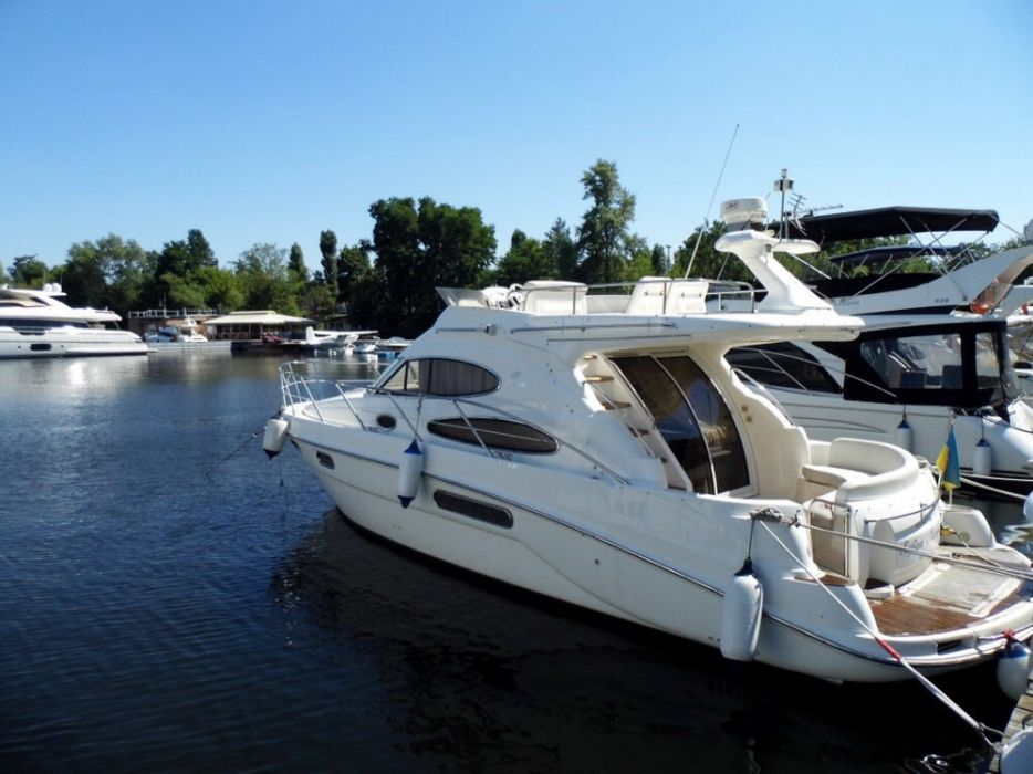 Продам яхту Sealine F37