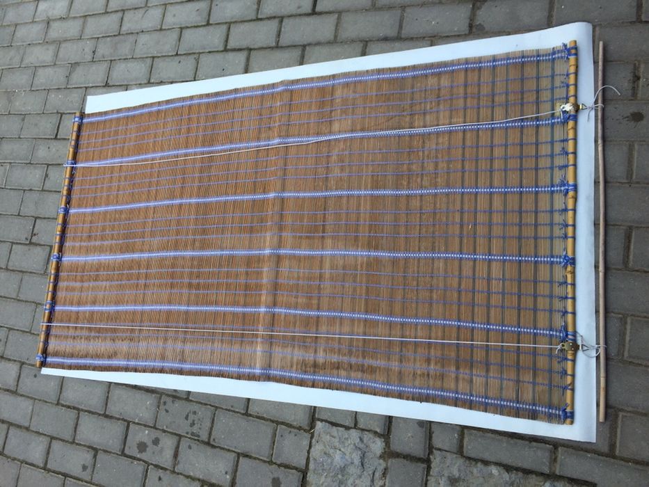 Vendo estore rústico em madeira