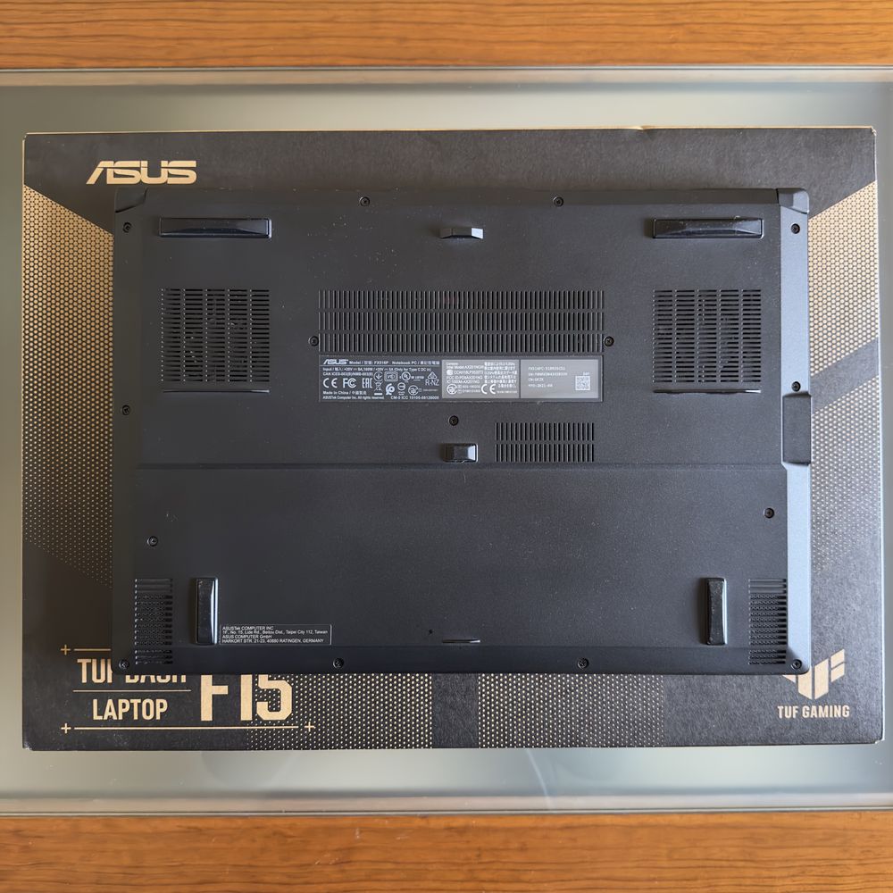 Portátil Asus TUF Gaming Dash F15 15.6'' GeForce RTX 3050