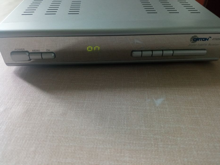 Спутниковый тюнер ORTON4100C