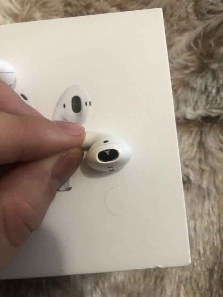 Наушники AirPods 1