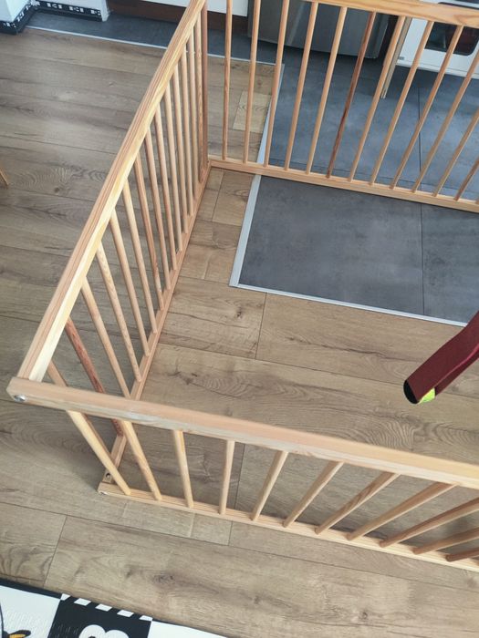 Kojec dziecięcy drewniany