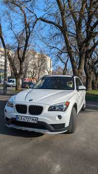 Продам свою BMW X1 2015