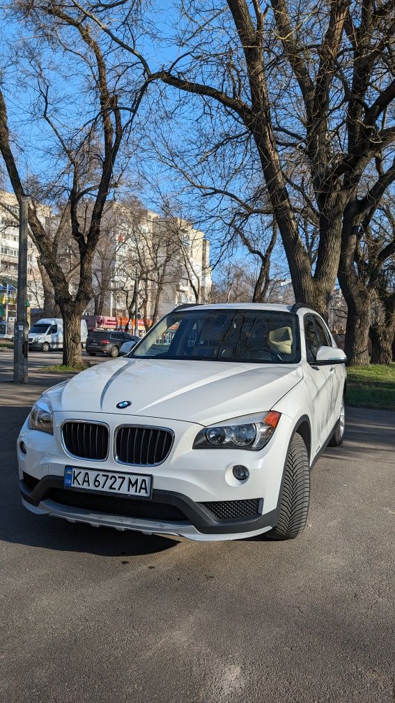 Продам свою BMW X1 2015