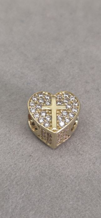 Złoty charms do bransoletki typu Pandora, serce , krzyżykiem, 585