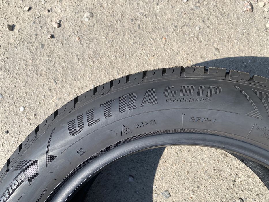 215/60/17 Goodyear 4шт
